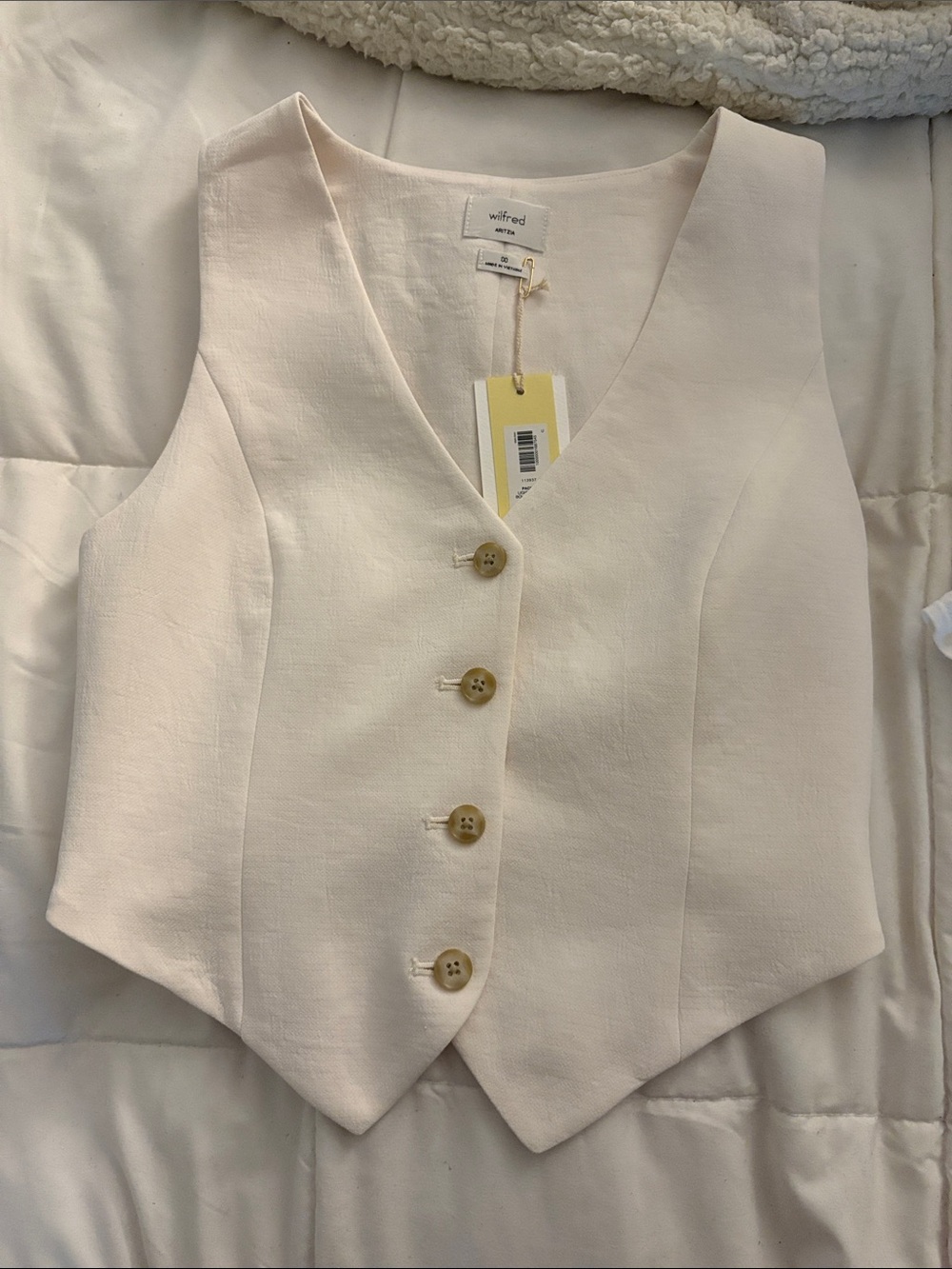 Aritzia Wilfred vest
